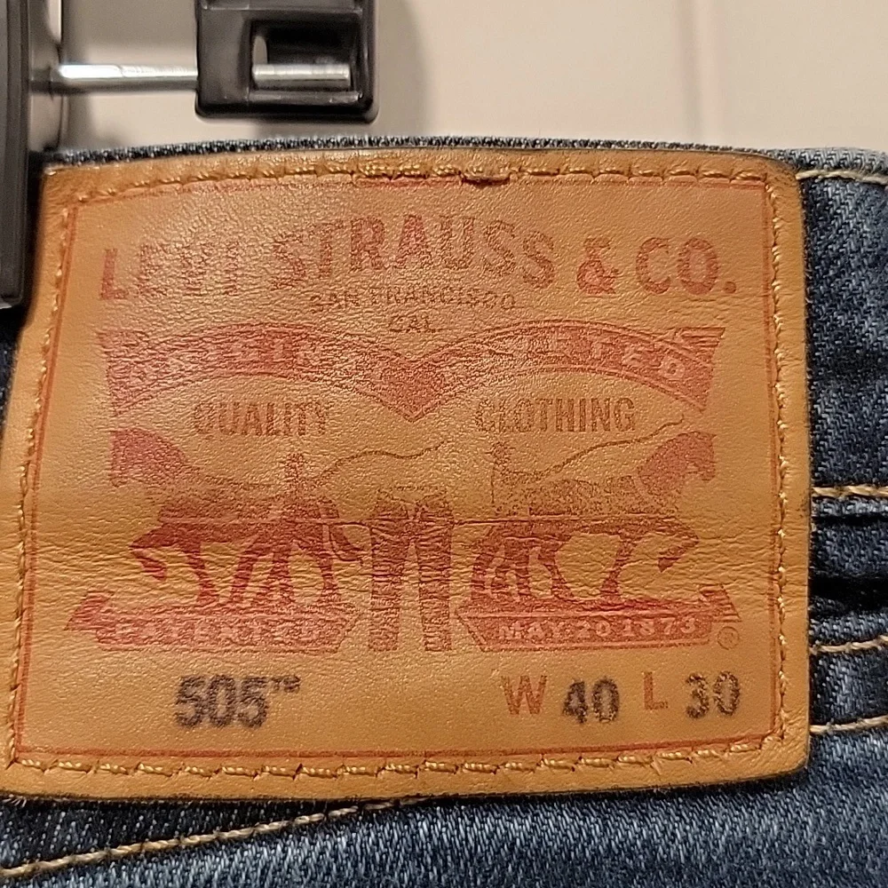 Levi's 505 Regular Fit Blue Straight-Leg Jeans  Size 40x30 - Picture 3 of 8